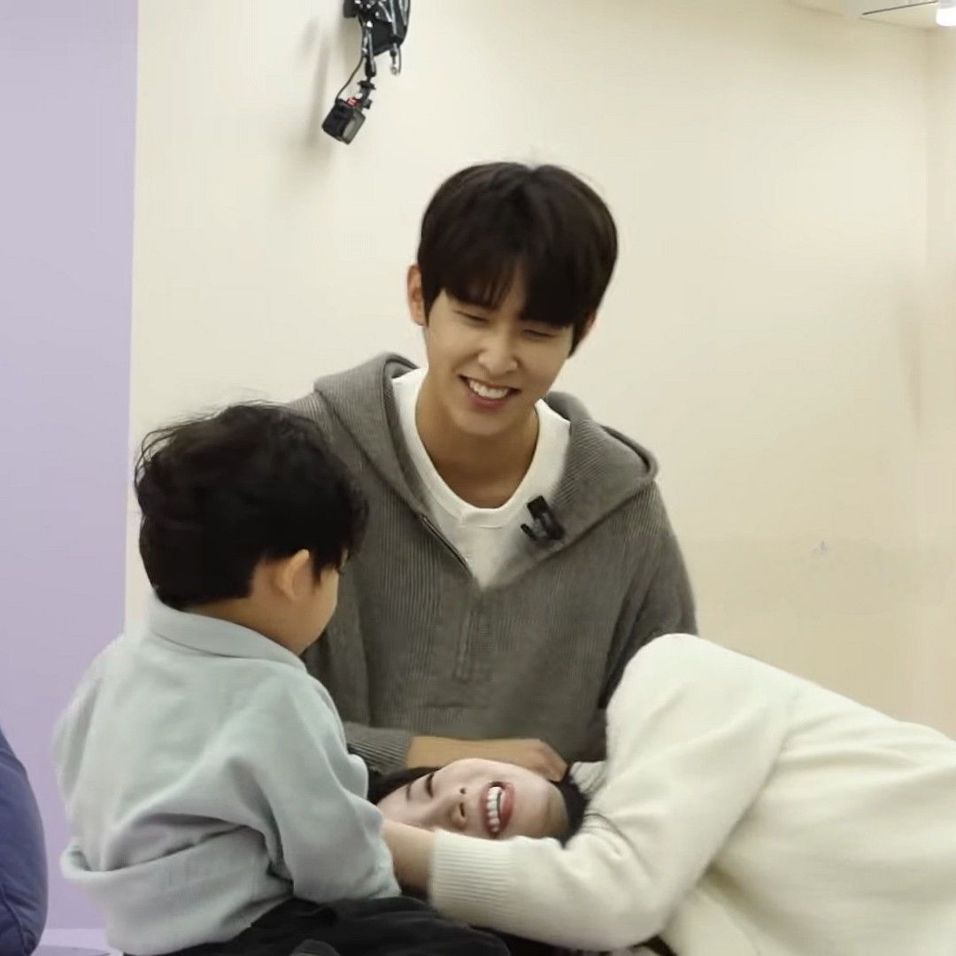 Foto aktivitas terbaru Dahyun (TWICE)