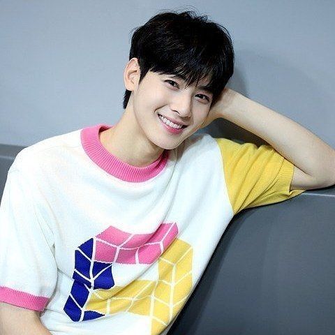 ASTRO的最新照片