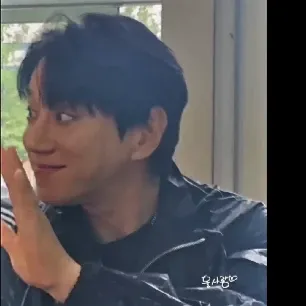 Recent activity shot of Hwang Chiyeol