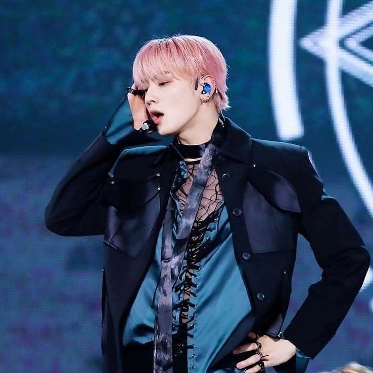 Potret di balik layar Eunwoo (ASTRO)