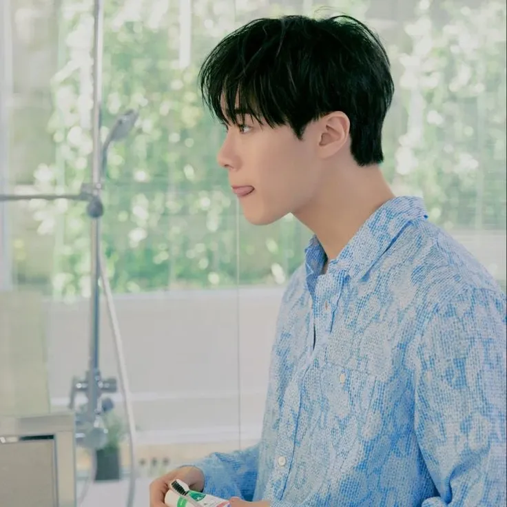 Latest photo of Moonbin (ASTRO)