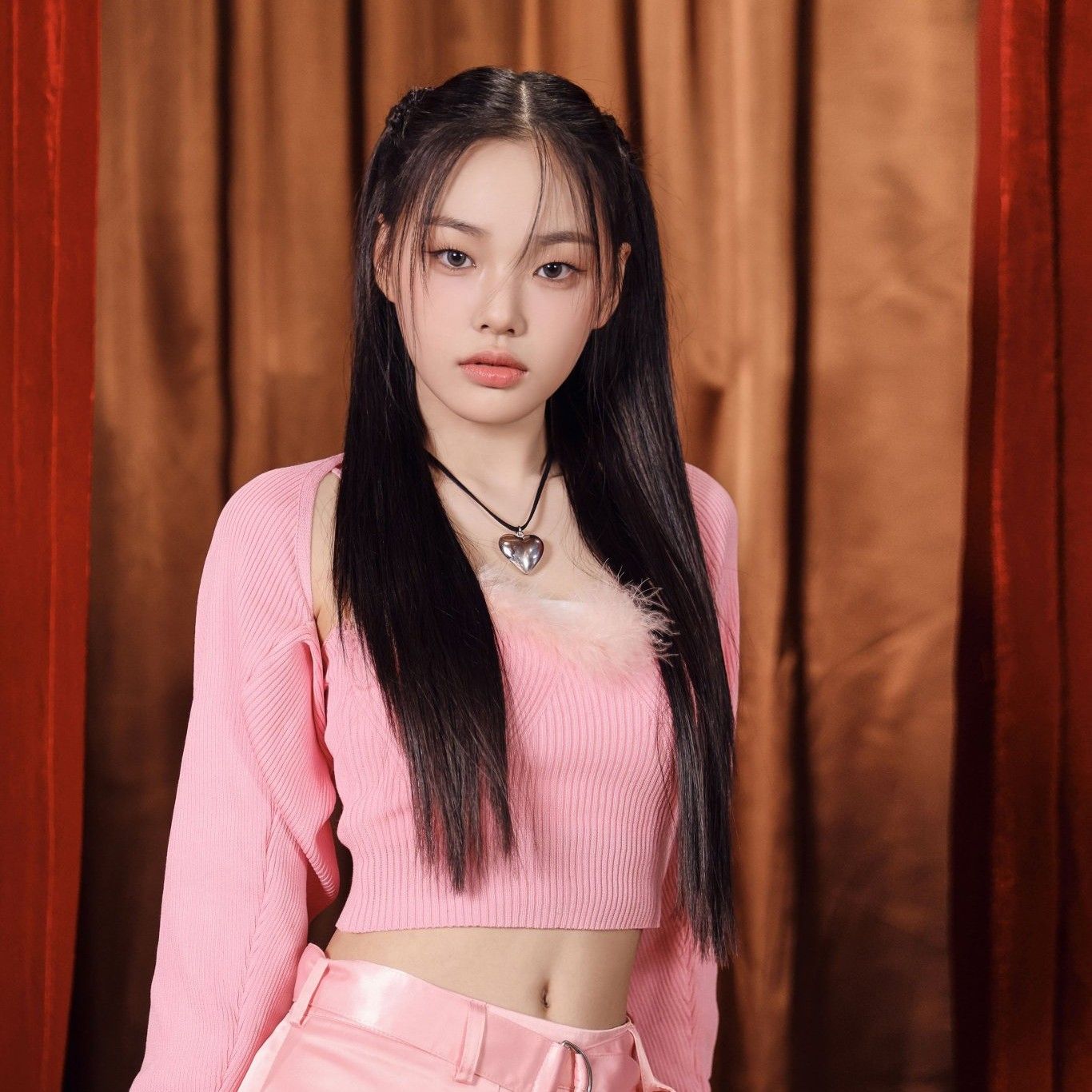 Recent activity shot of Park Boeun (CLASS:y)