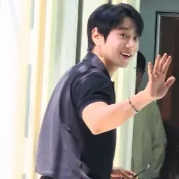 Behind-the-scenes cut of Hwang Chiyeol