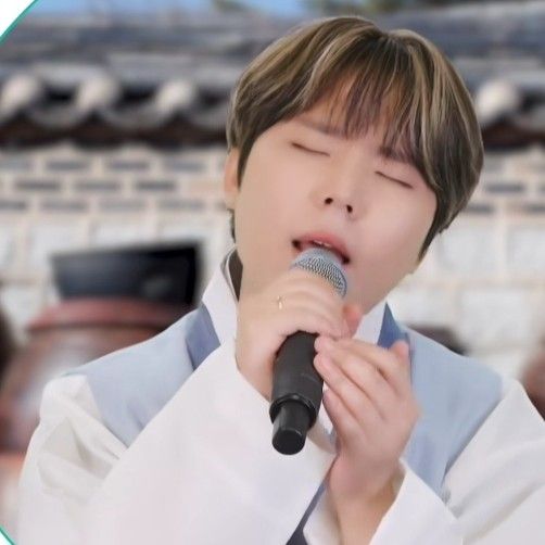 Recent activity shot of Jung Seunghwan