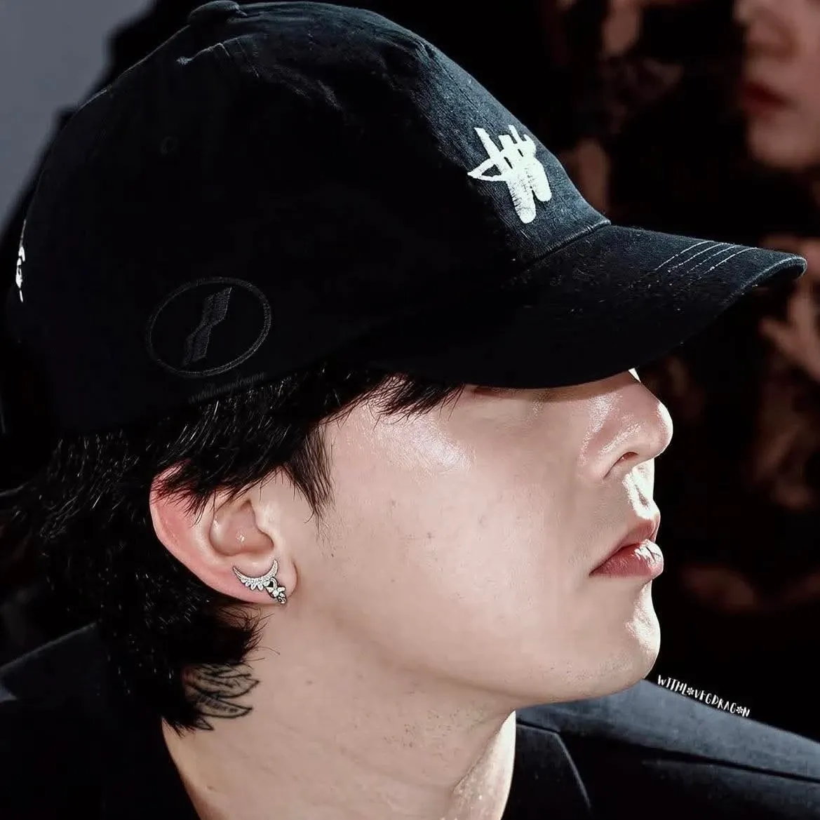 Behind-the-scenes cut of G-DRAGON (BIGBANG)