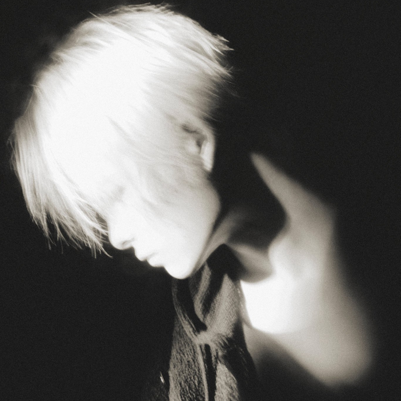 Foto terbaru NI-KI (ENHYPEN)