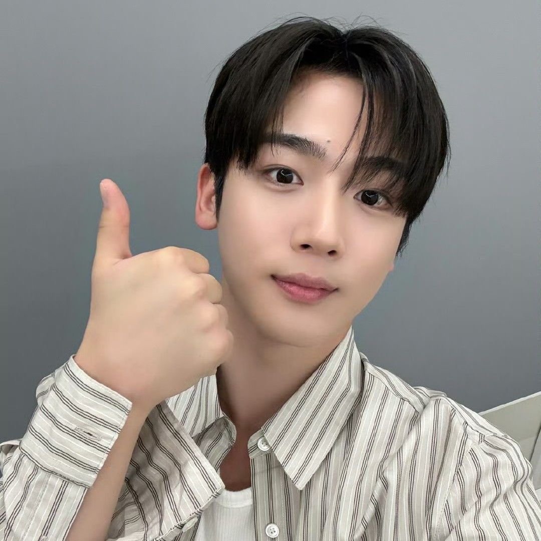 Latest photo of Kim Yohan (WEi)