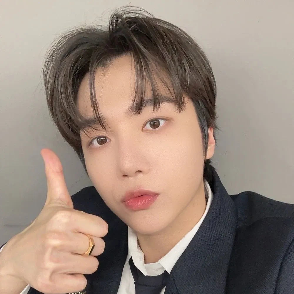 진호 (펜타곤) 최근 활동샷