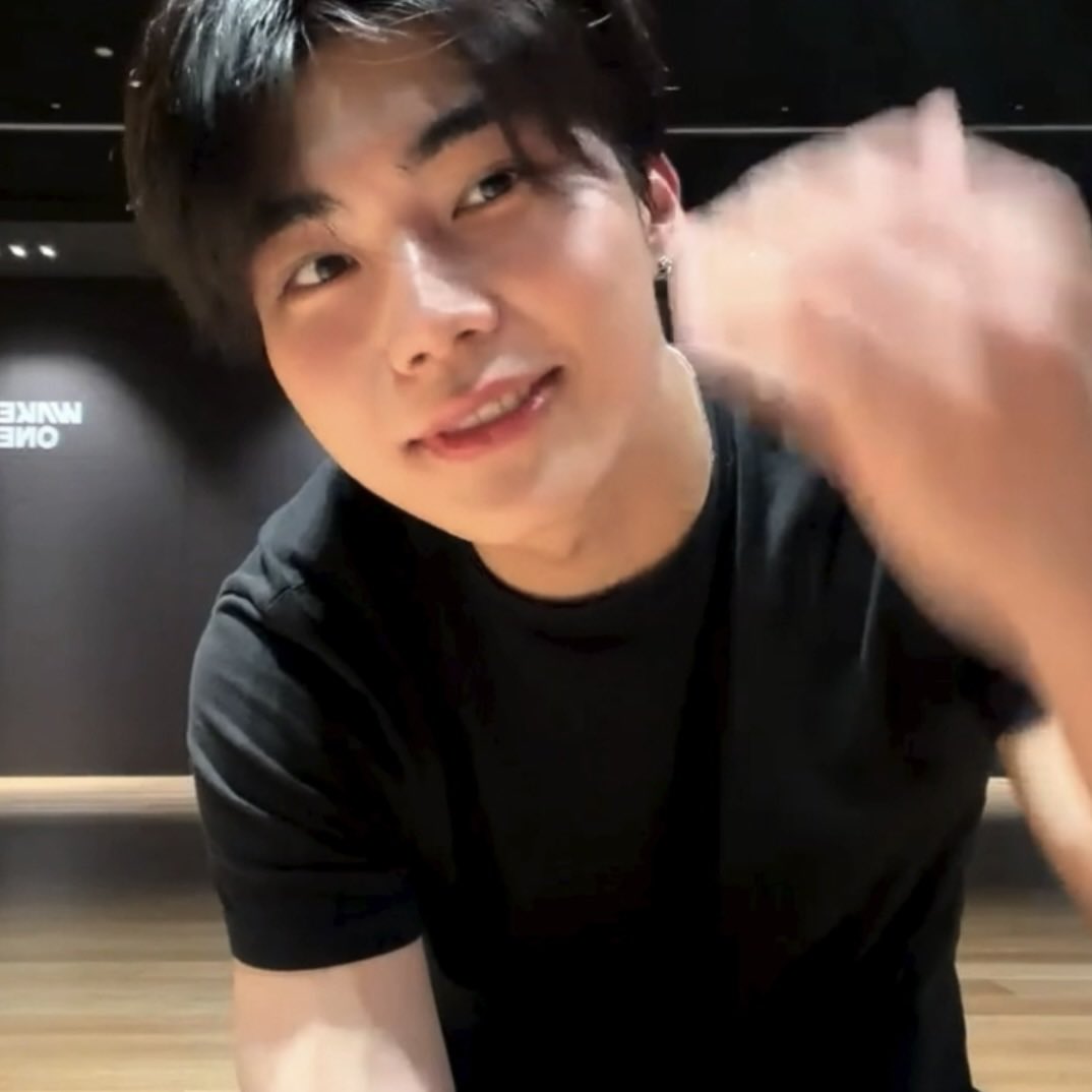 Recent activity shot of Park Gunwook (ZEROBASEONE)