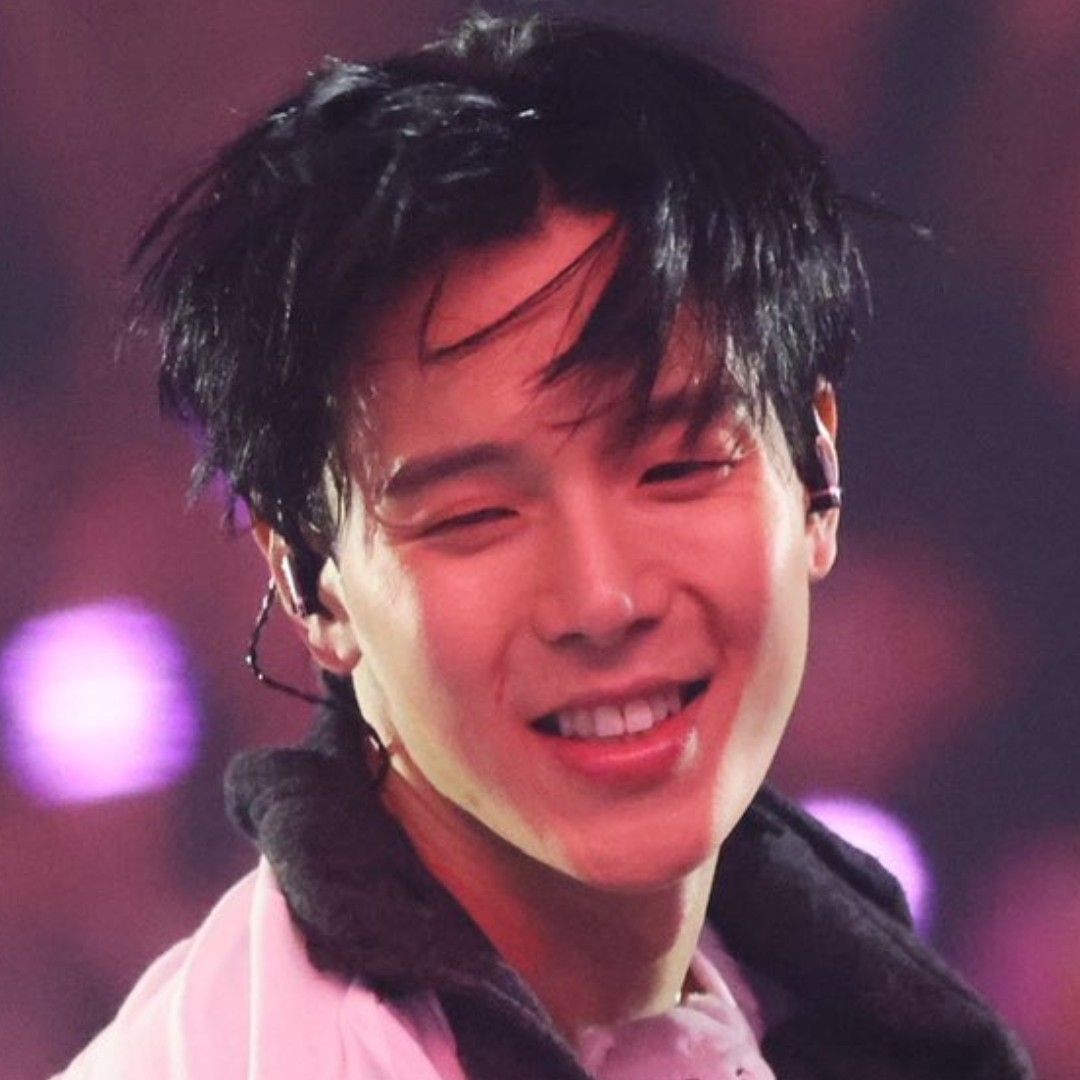 Behind-the-scenes cut of Shownu (MONSTA X)