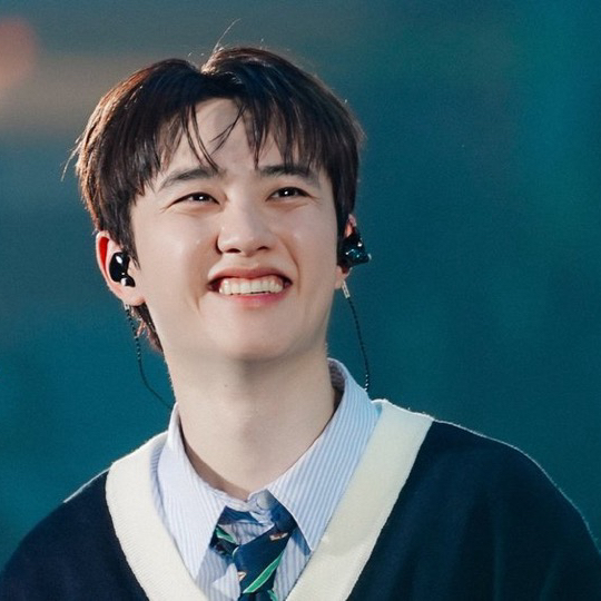 Foto aktivitas terbaru D.O. (EXO)