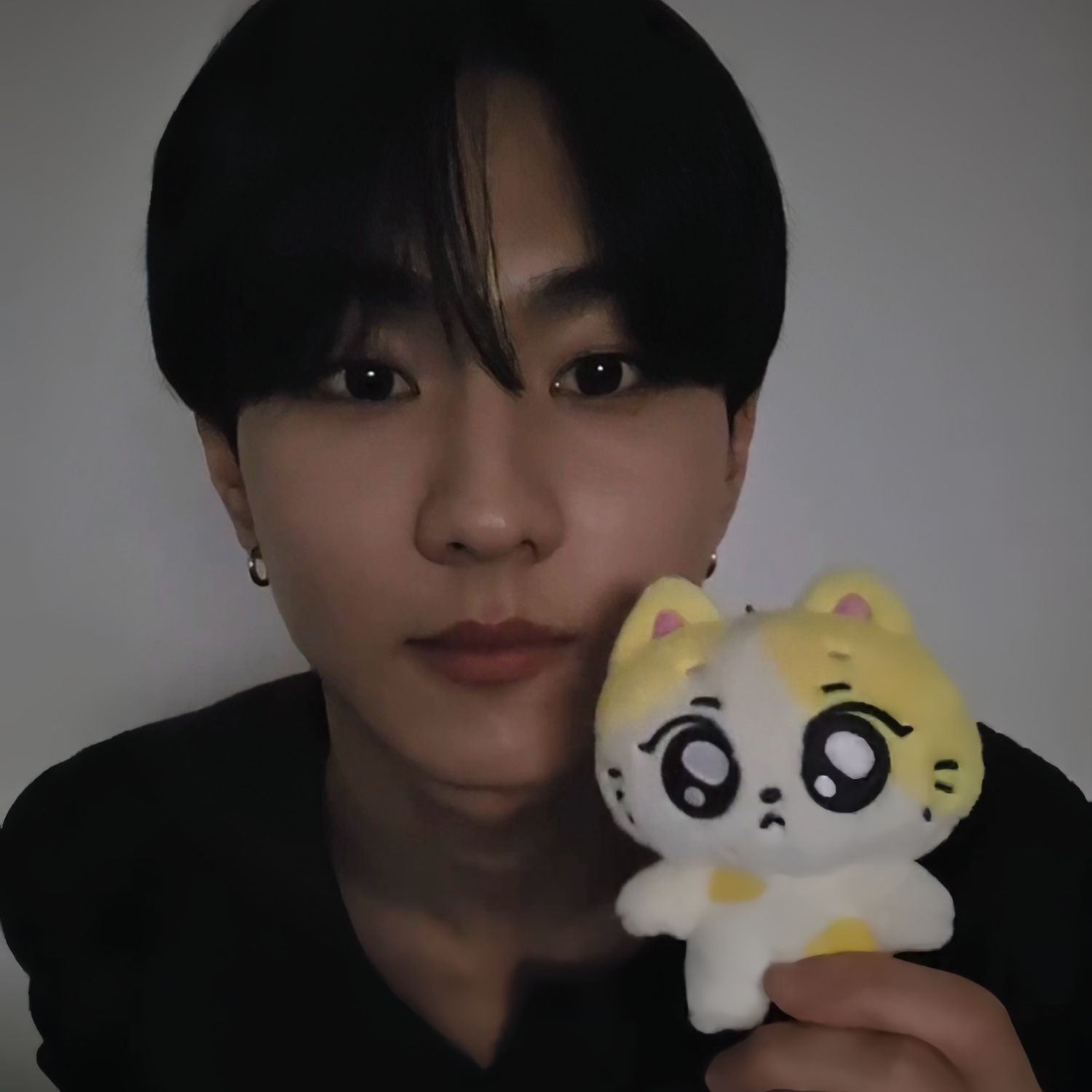 Latest photo of Jungwon (ENHYPEN)