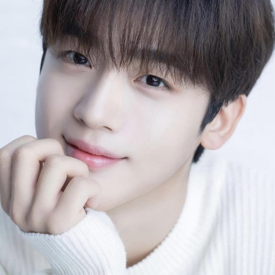 Latest photo of Kim Yohan (WEi)