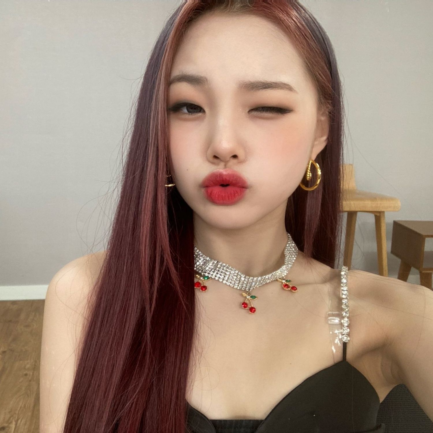 Recent activity shot of Park Boeun (CLASS:y)