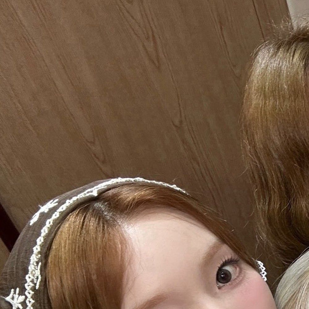 Behind-the-scenes cut of Loossemble