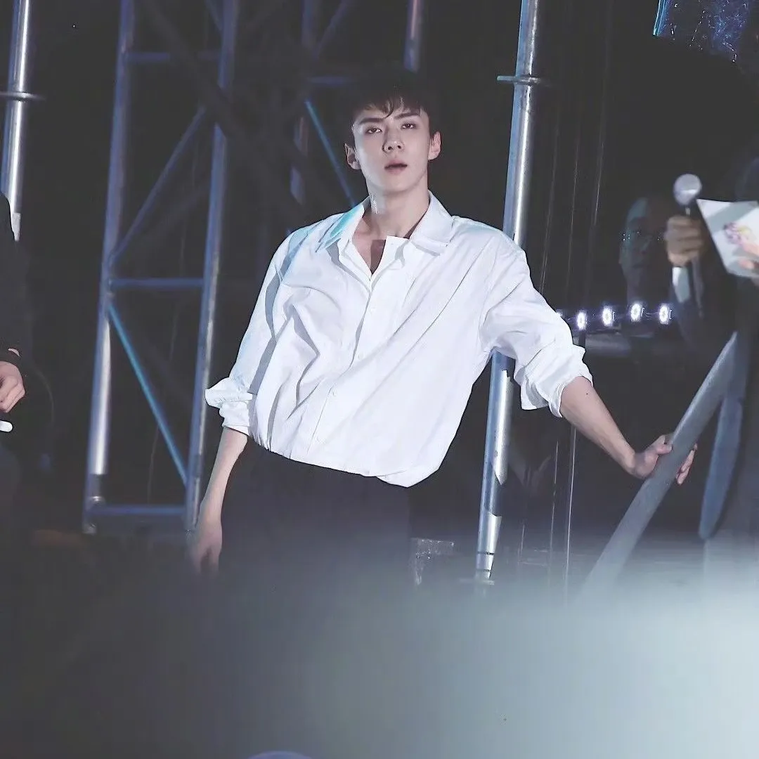 A moment captured by Sehun (EXO)'s fan