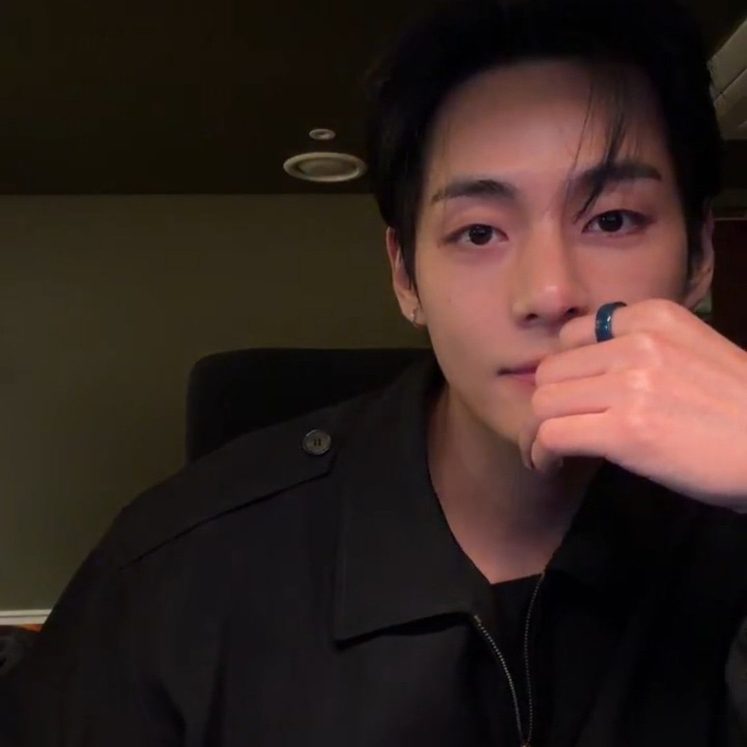 V (防彈少年團)粉絲拍下的瞬間