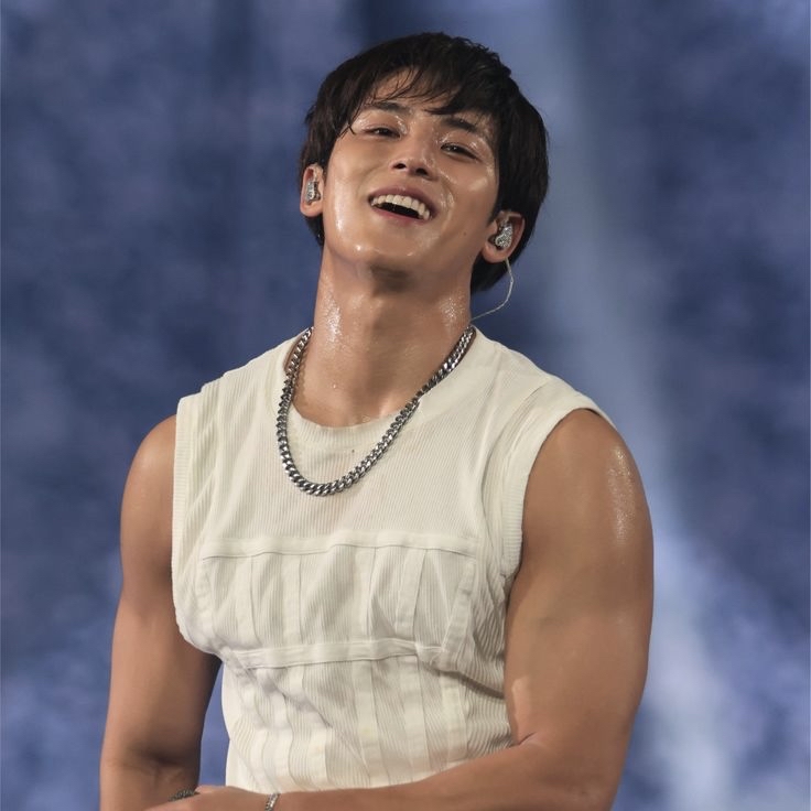 Latest photo of Mingyu (SEVENTEEN)