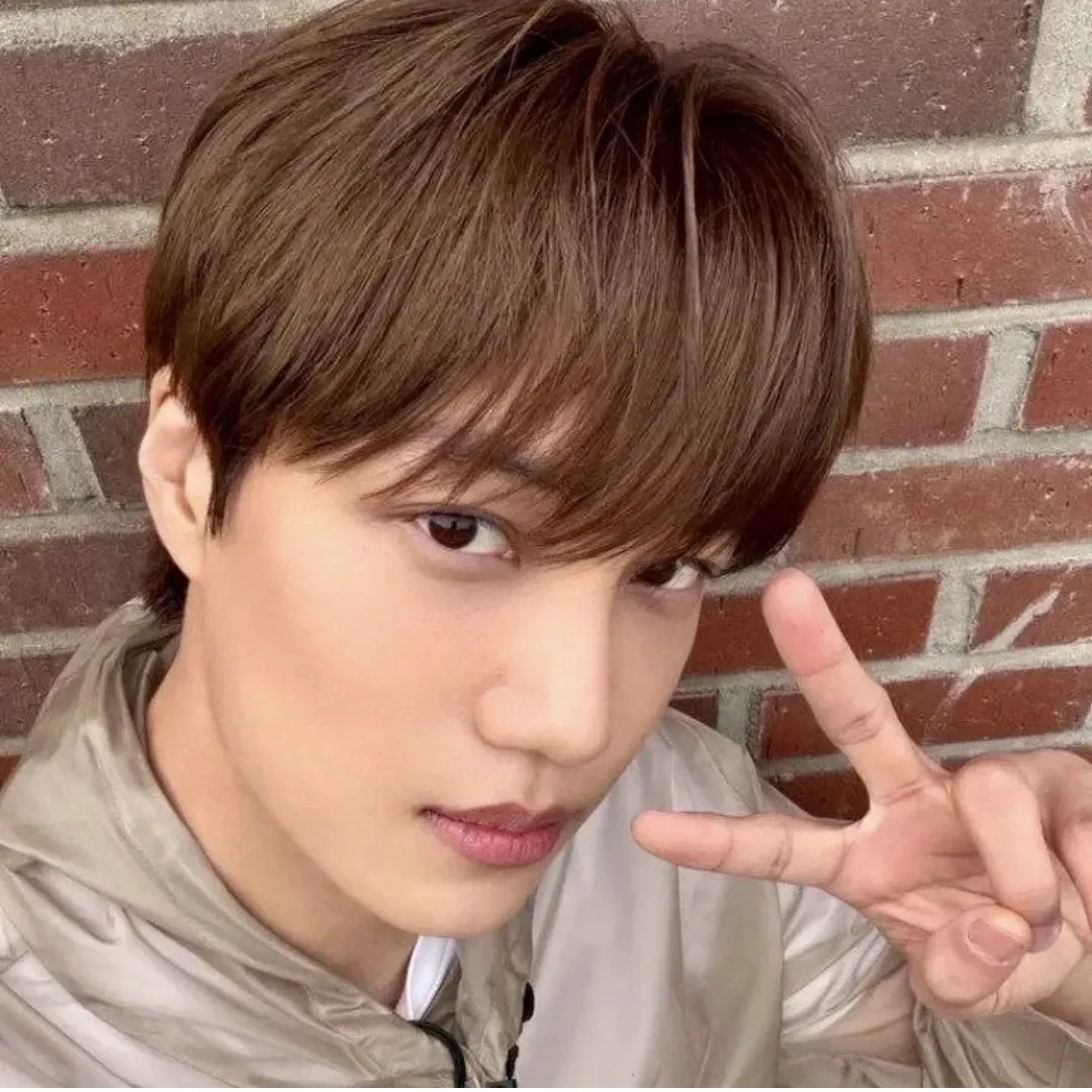 Kai (EXO)粉絲拍下的瞬間