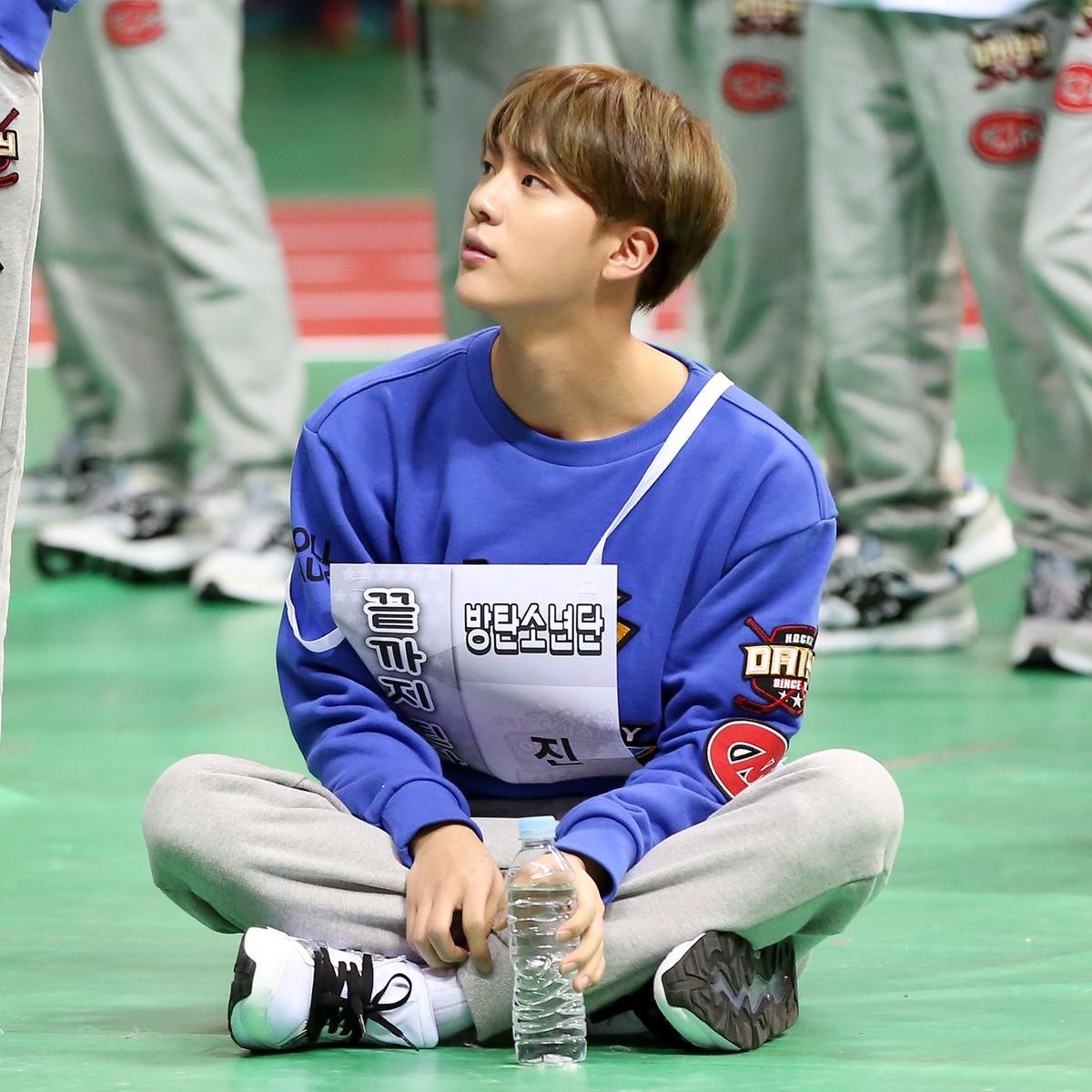 Foto terbaru Jin (BTS)