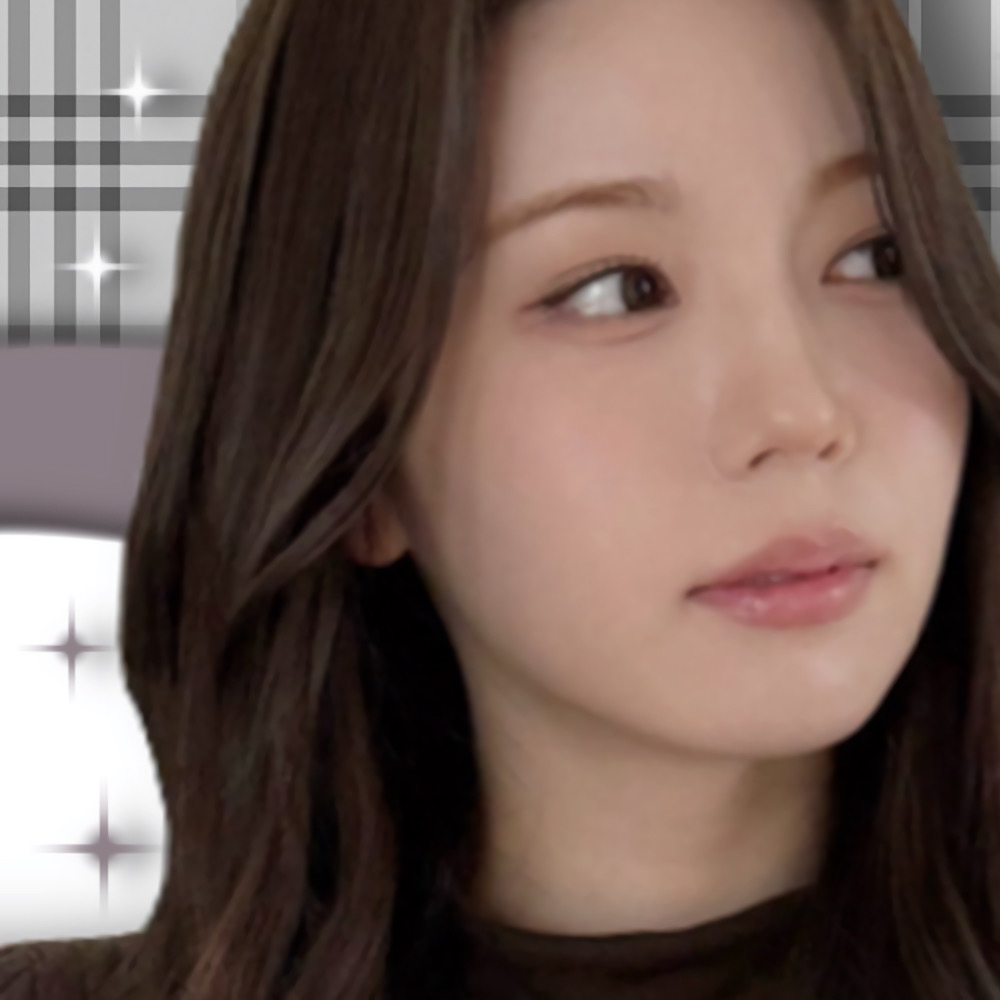 A moment captured by Ayaka (NiziU)'s fan