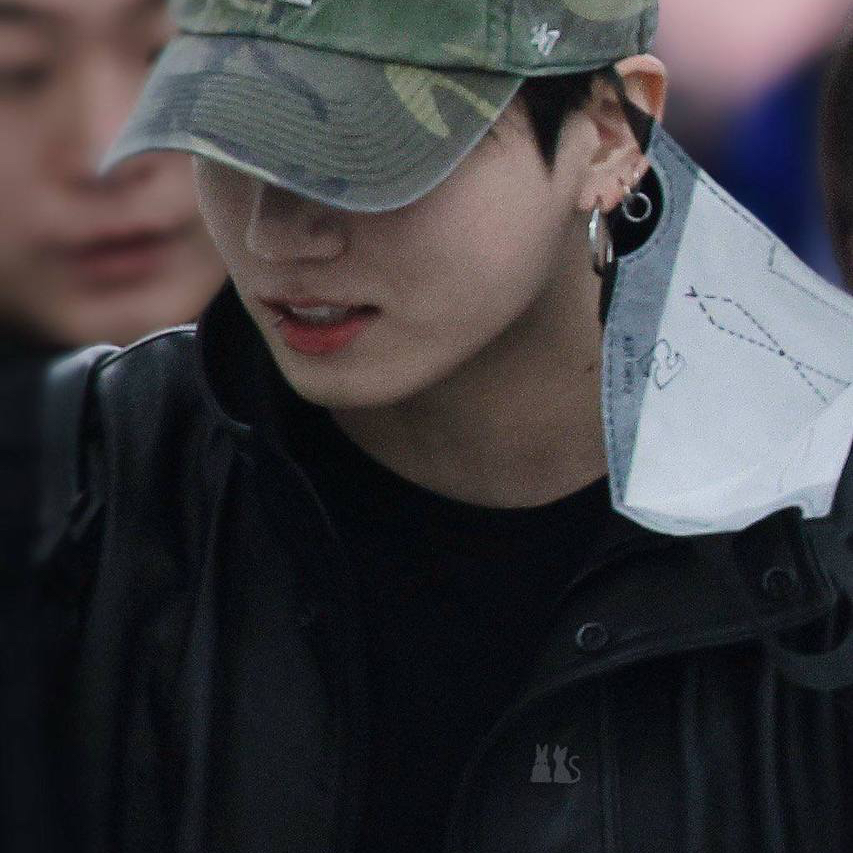 Momen yang diabadikan oleh penggemar Jungkook (BTS)