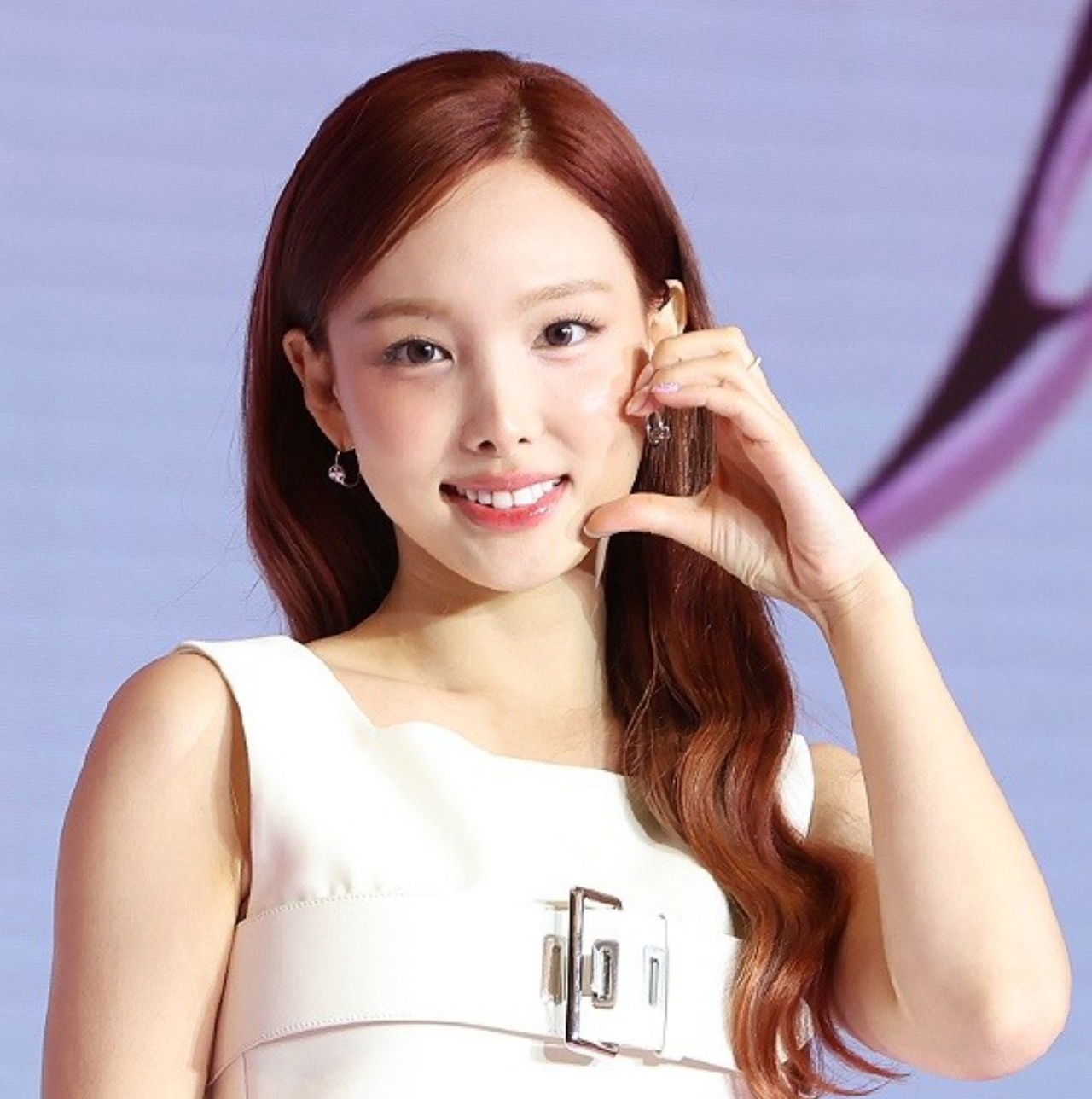 Latest photo of Nayeon (TWICE)