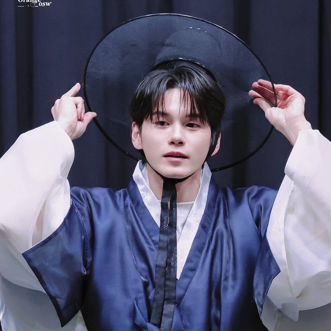 옹성우의 비하인드 컷