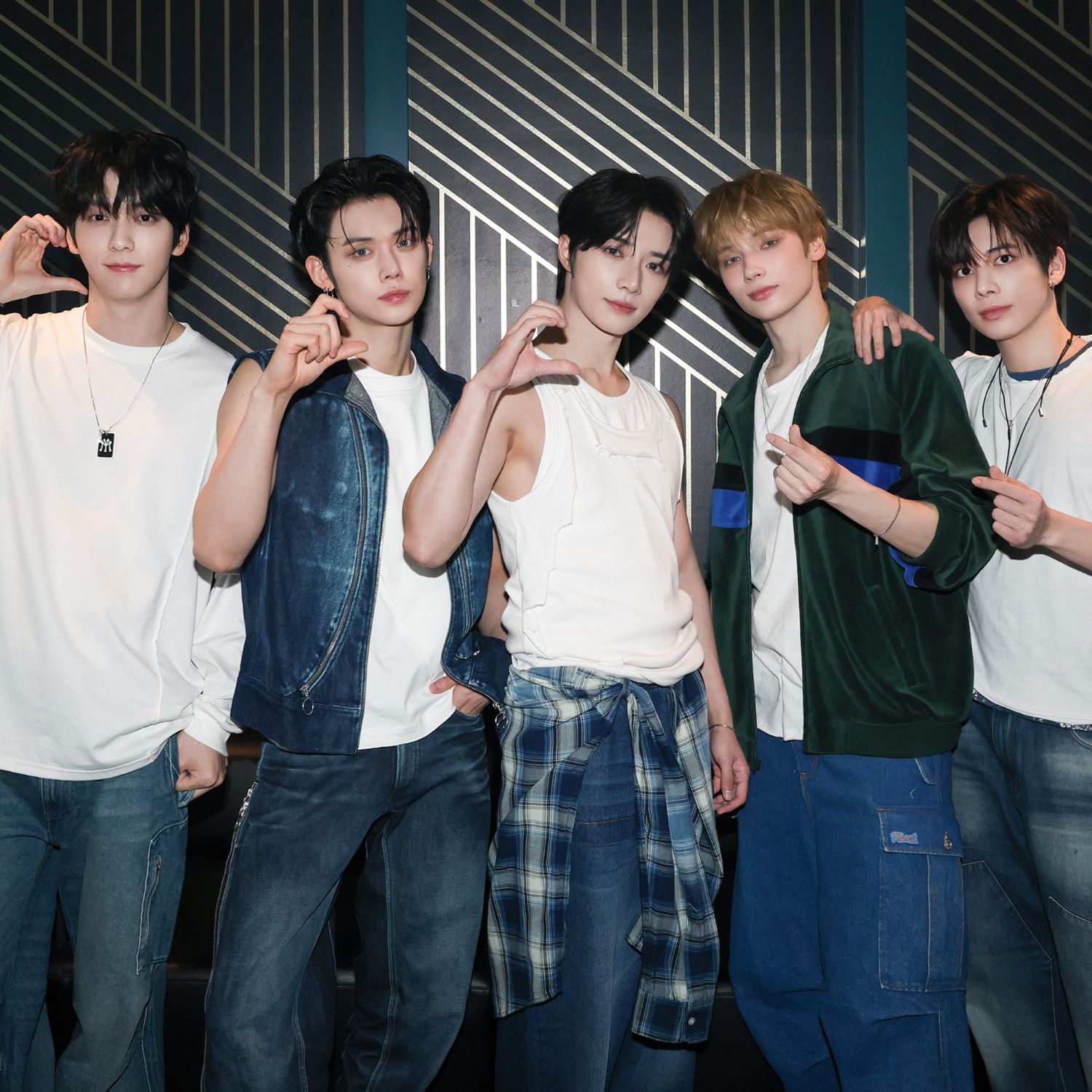 Foto terbaru TOMORROW X TOGETHER