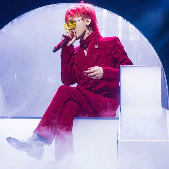 A moment captured by G-DRAGON (BIGBANG)'s fan