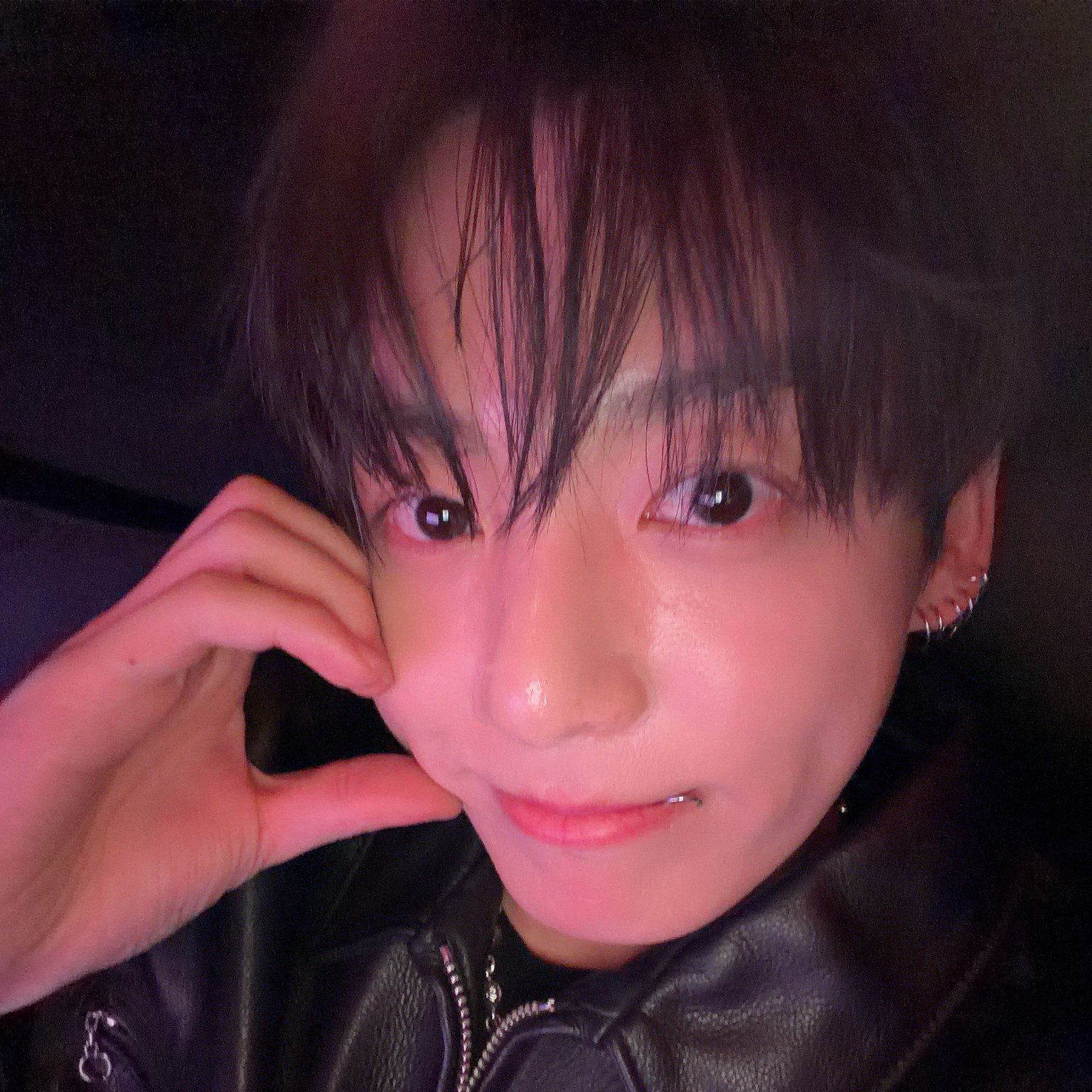 정국 (방탄소년단)의 최신 사진