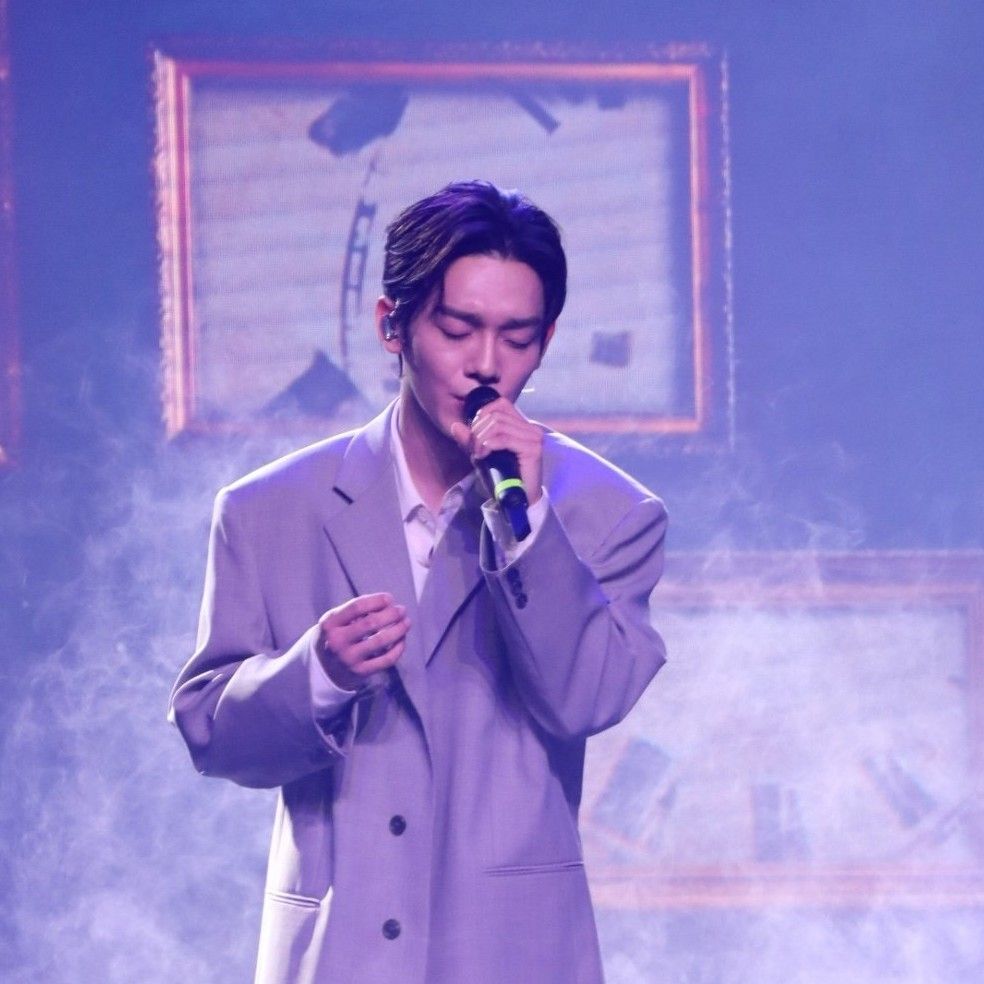 Latest photo of Chen (EXO)
