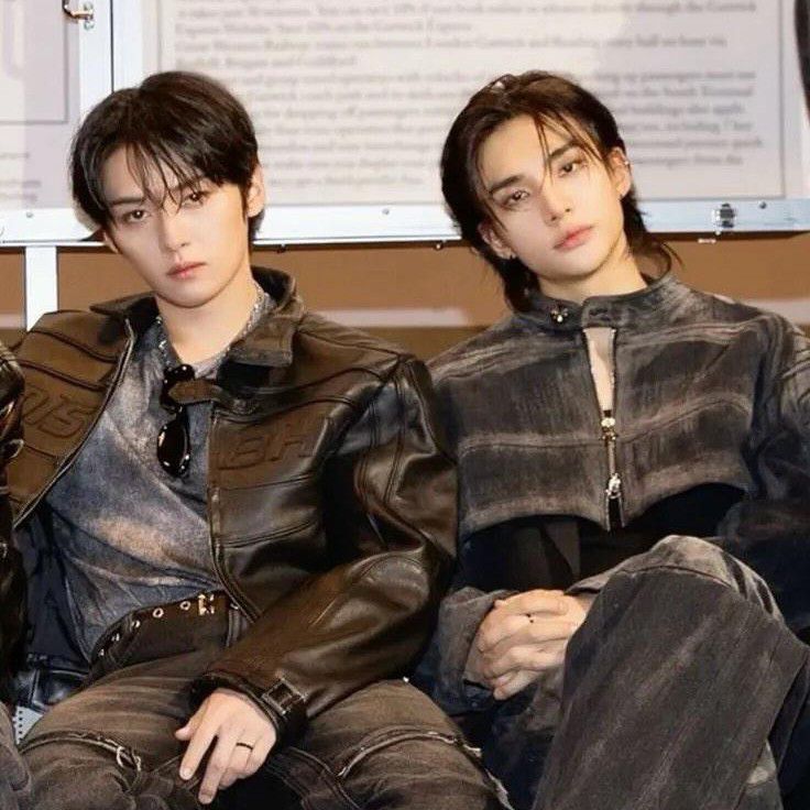 현진 (Stray Kids)의 비하인드 컷