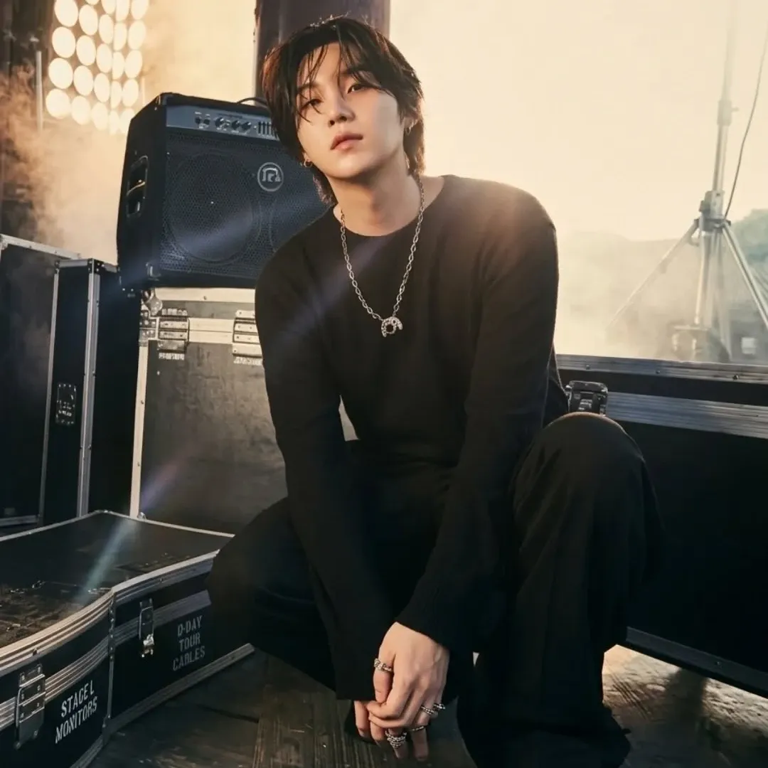 Behind-the-scenes cut of SUGA (BTS)