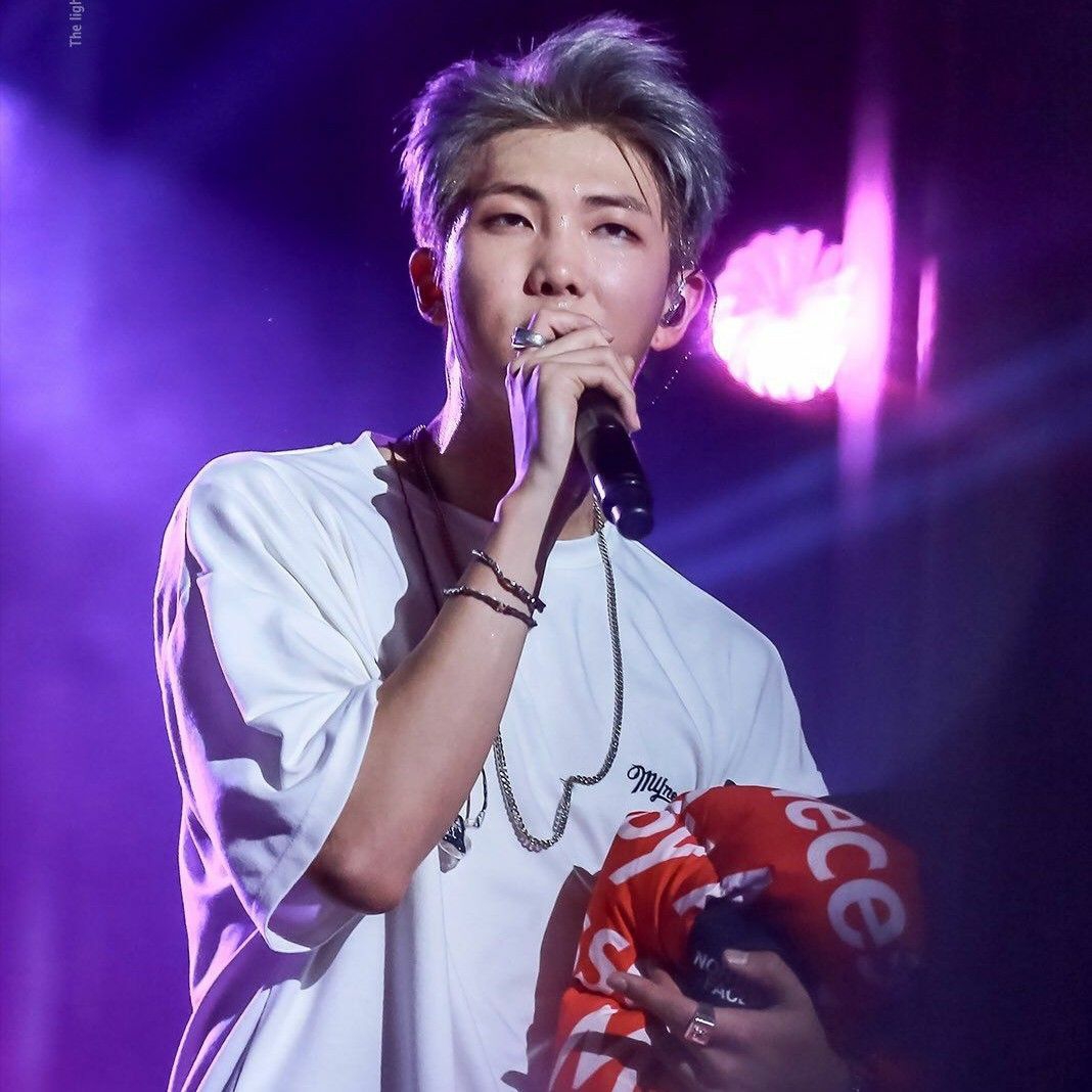 Behind-the-scenes cut of BTS