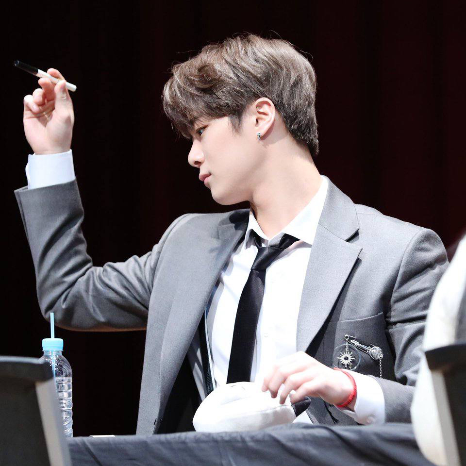 Latest photo of Moonbin (ASTRO)