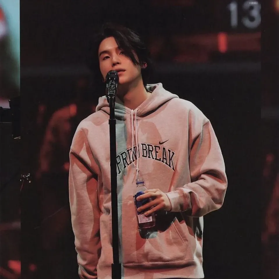 SUGA (防彈少年團)粉絲拍下的瞬間