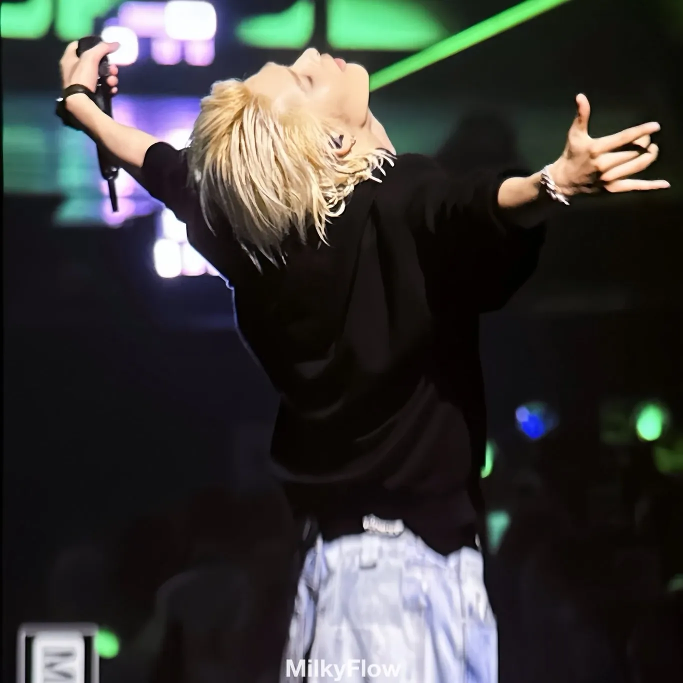 Recent activity shot of NI-KI (ENHYPEN)