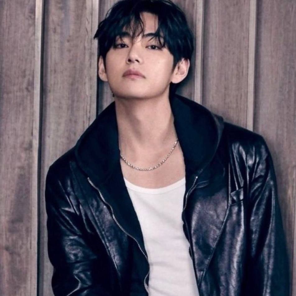 A moment captured by V (BTS)'s fan