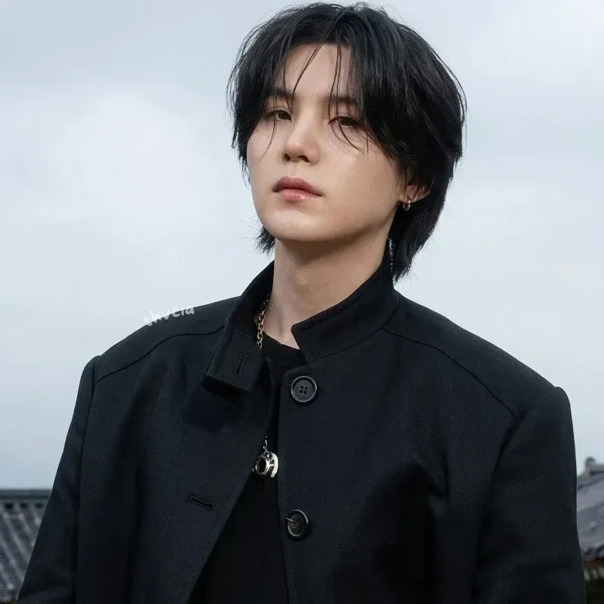 슈가 (방탄소년단) 최근 활동샷