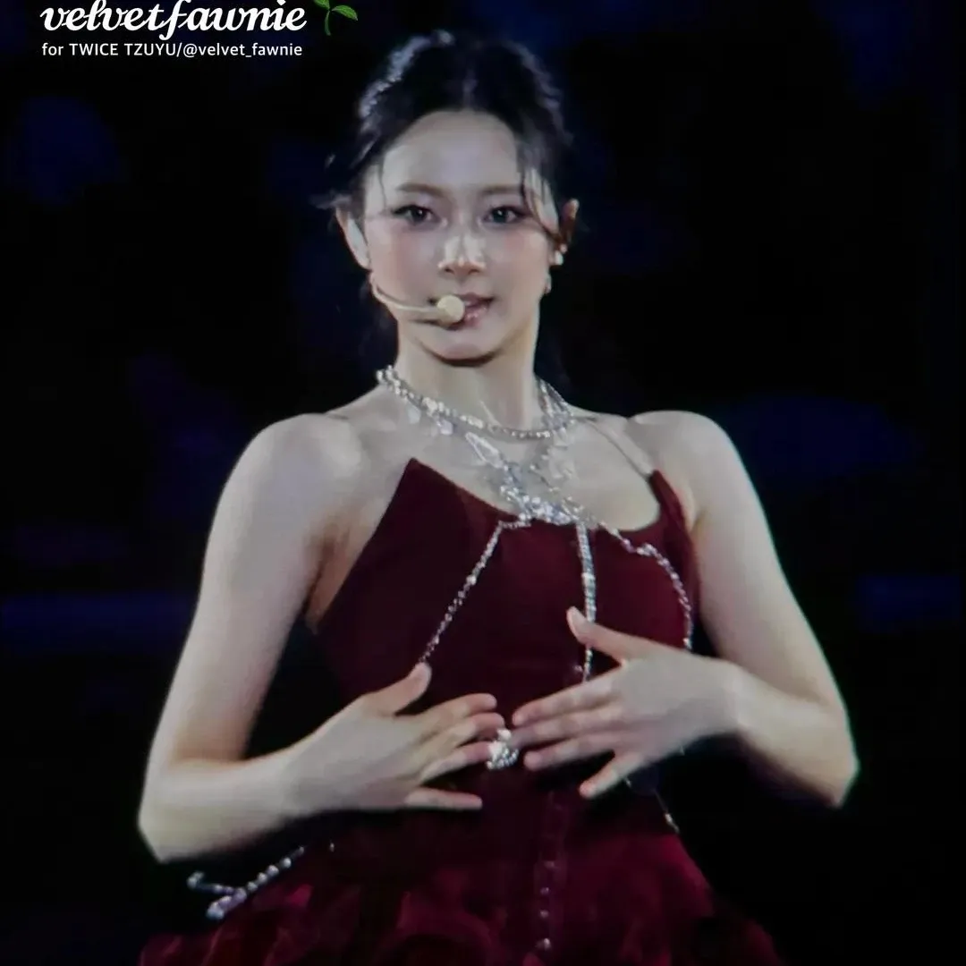 쯔위 (TWICE)의 비하인드 컷