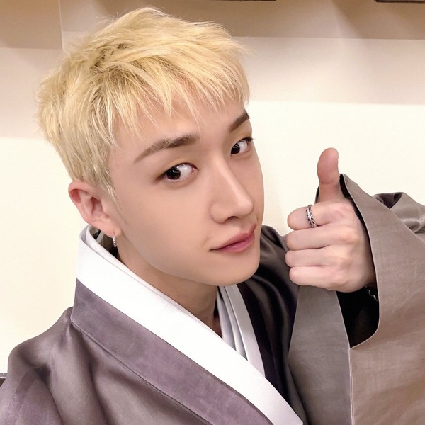 通過投票選出的方燦 (Stray Kids)人氣頭像