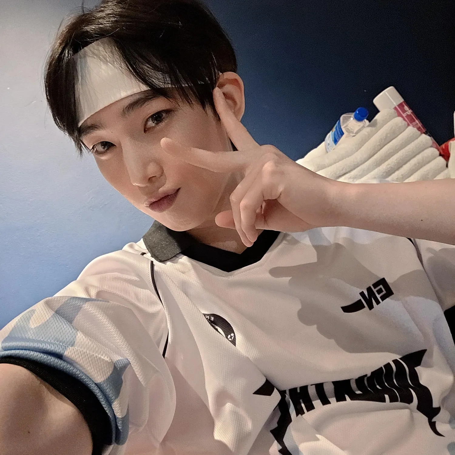 선우 (ENHYPEN)의 비하인드 컷