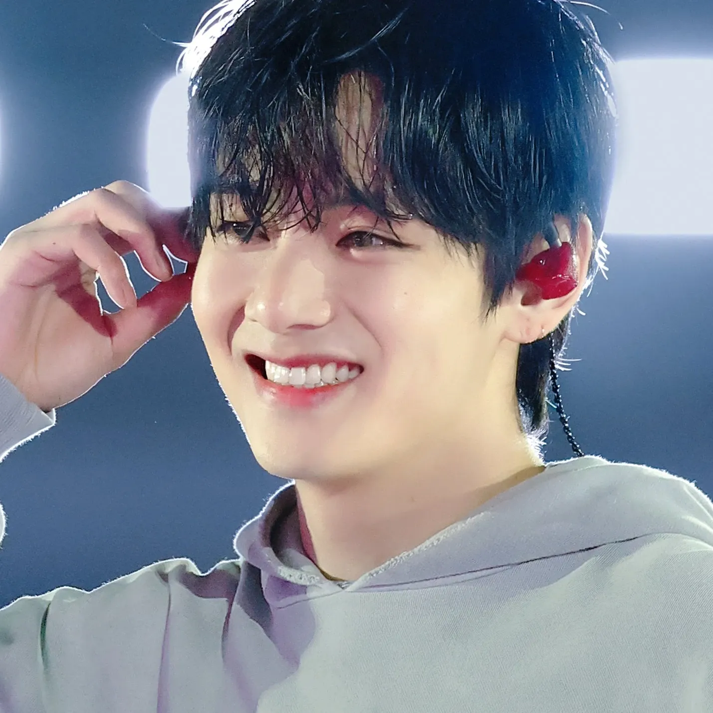 뷔 (방탄소년단) 최근 활동샷