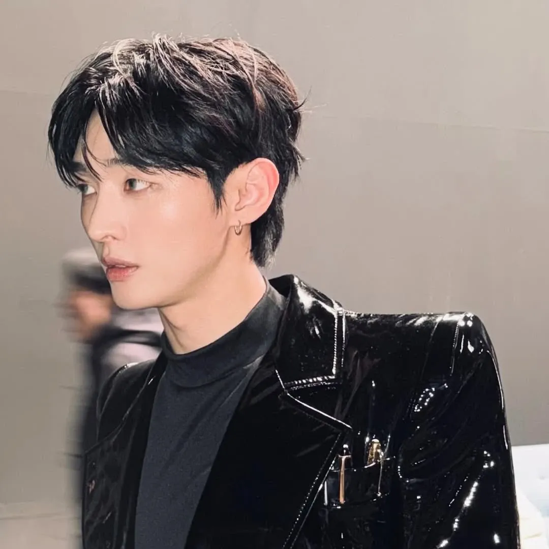 Foto terbaru Yoon Jisung