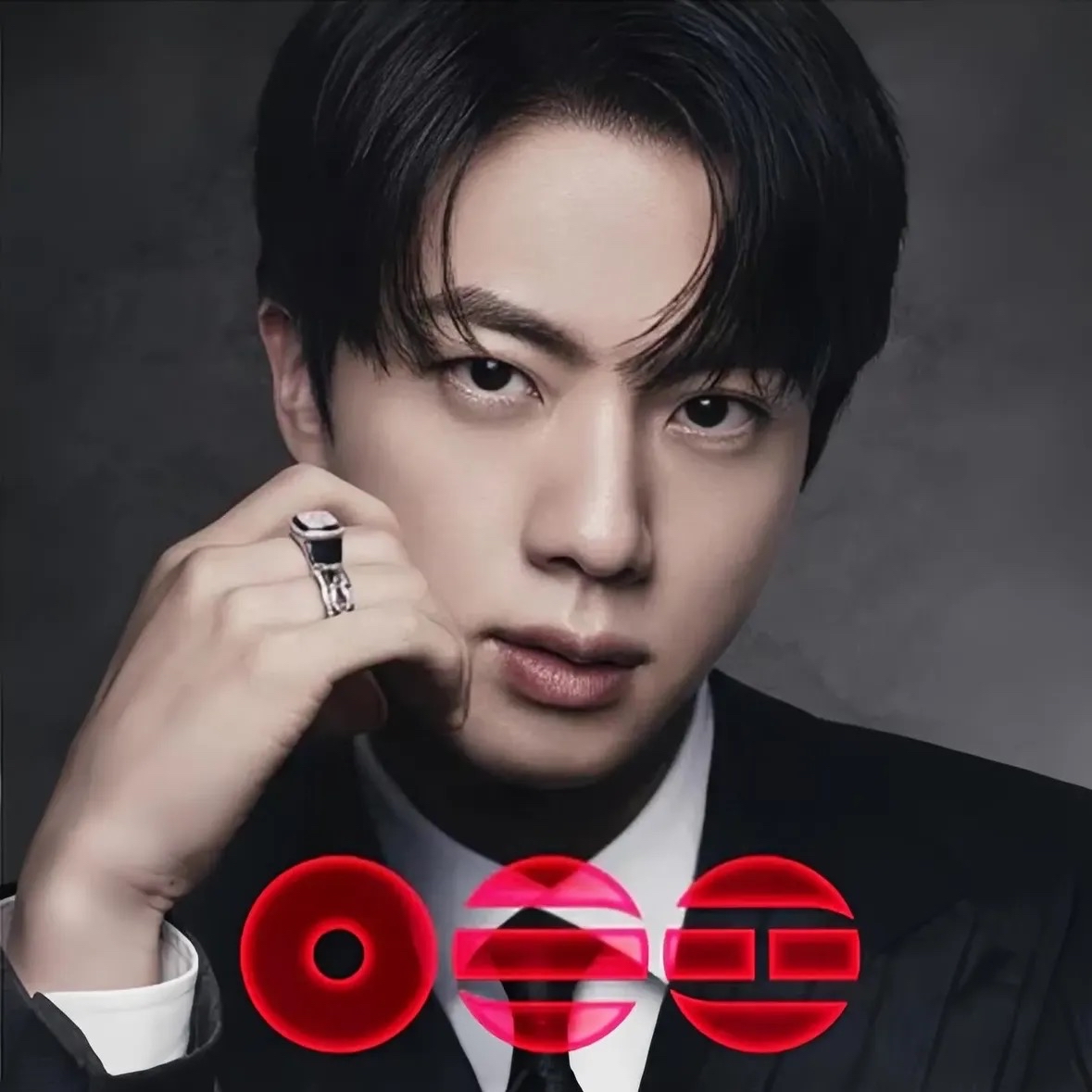 진 (방탄소년단)의 최신 사진