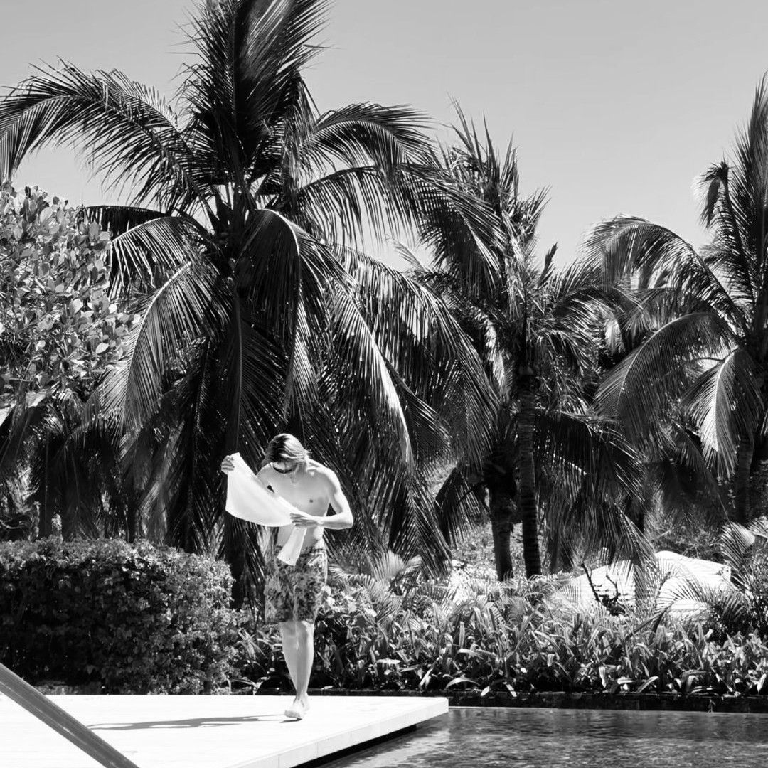 Behind-the-scenes cut of The 8 (SEVENTEEN)