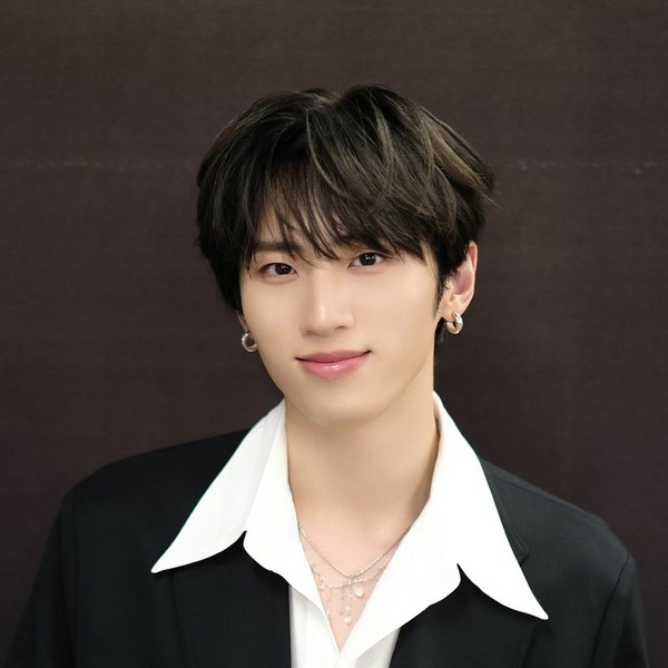 INI Xu Fengfan Fandom Community │ No.1 KPOP App CHOEAEDOL