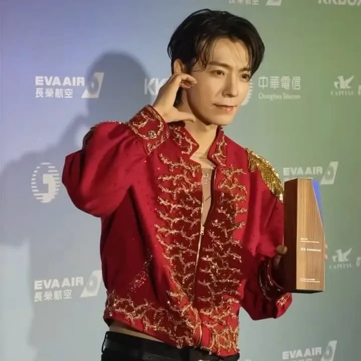 Foto aktivitas terbaru Super Junior