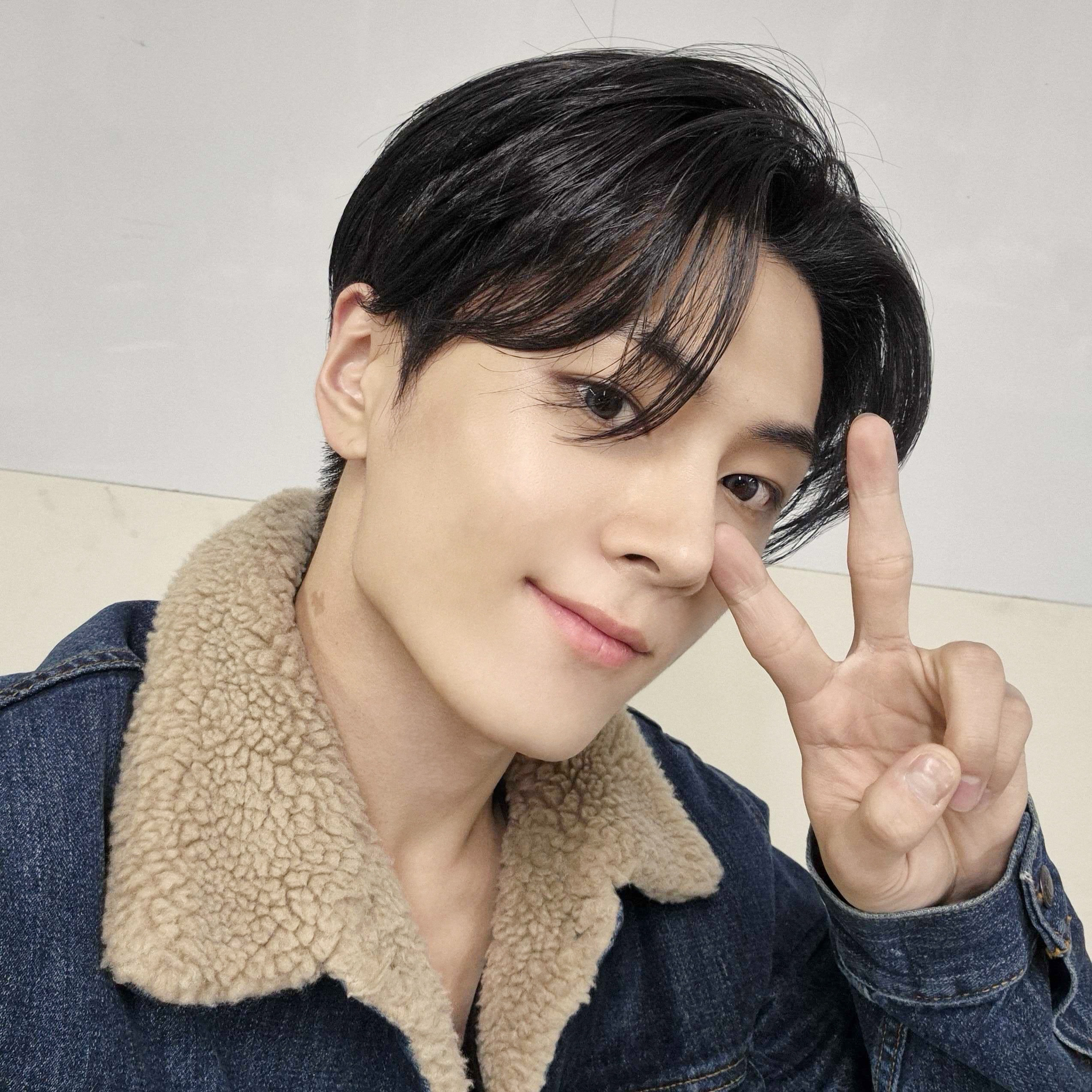 제이 (ENHYPEN)의 최신 사진